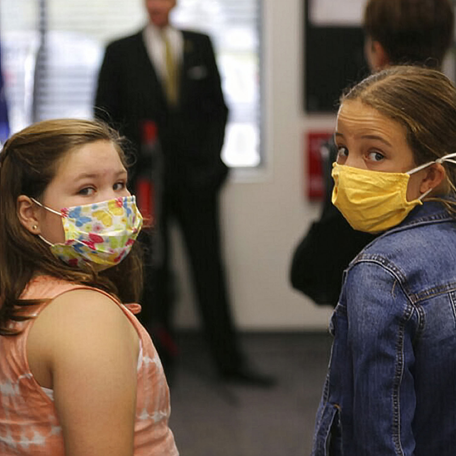 MASK BAN